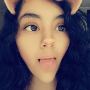 Meet your Posher, Yoana